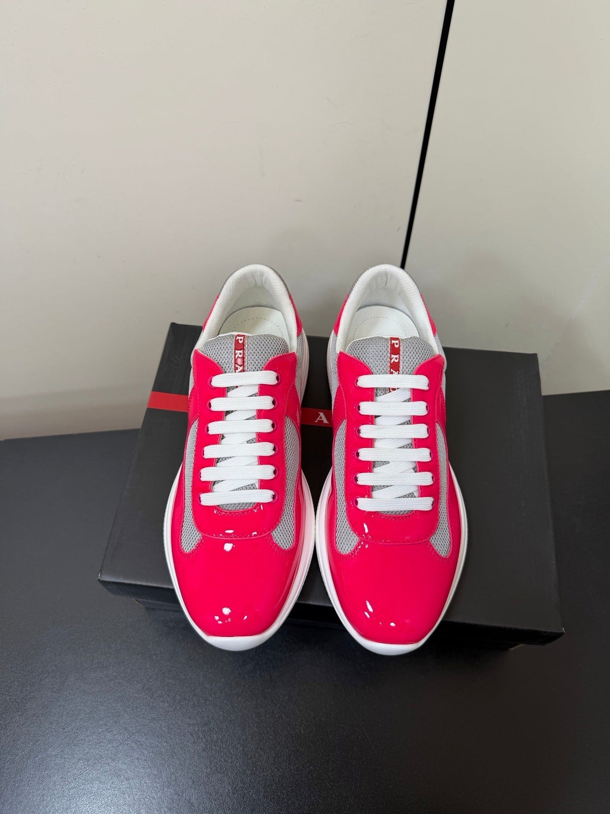 P-Sneakers