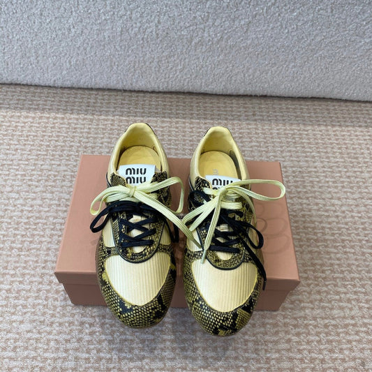 M-Sneakers