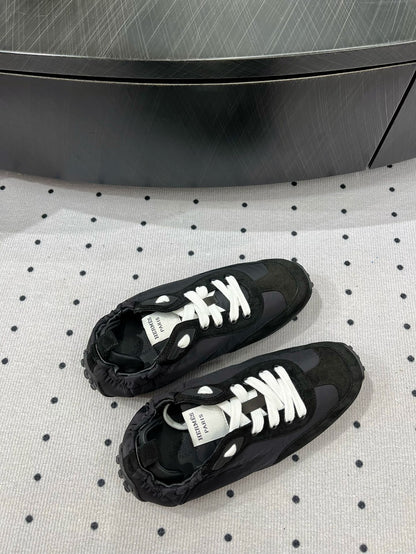 A-Sneakers