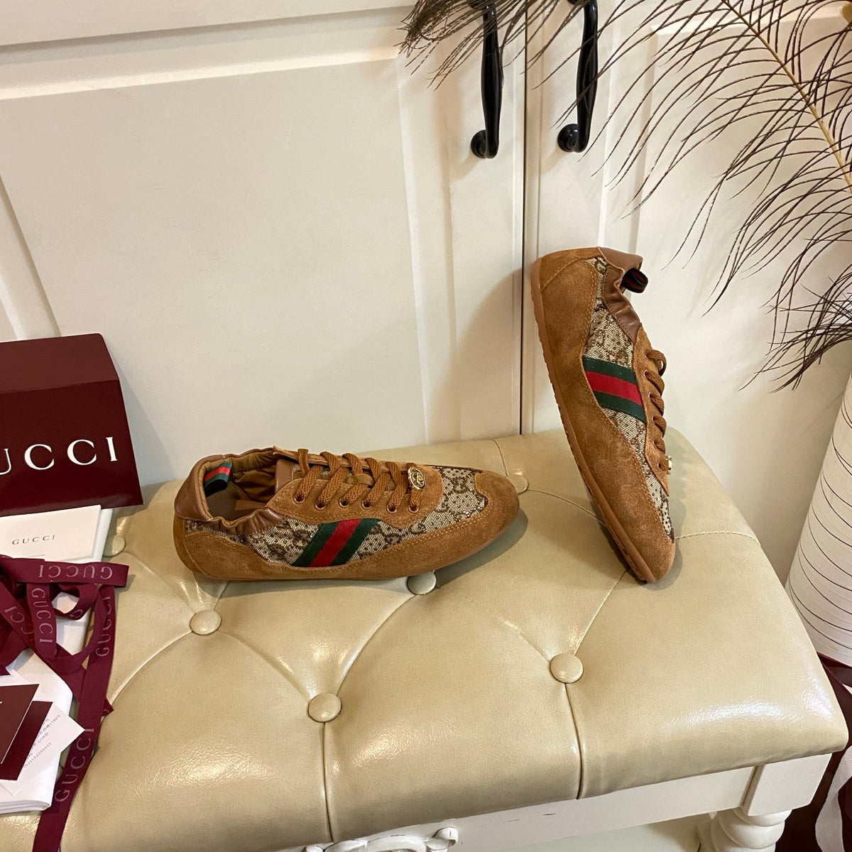 G-Sneakers