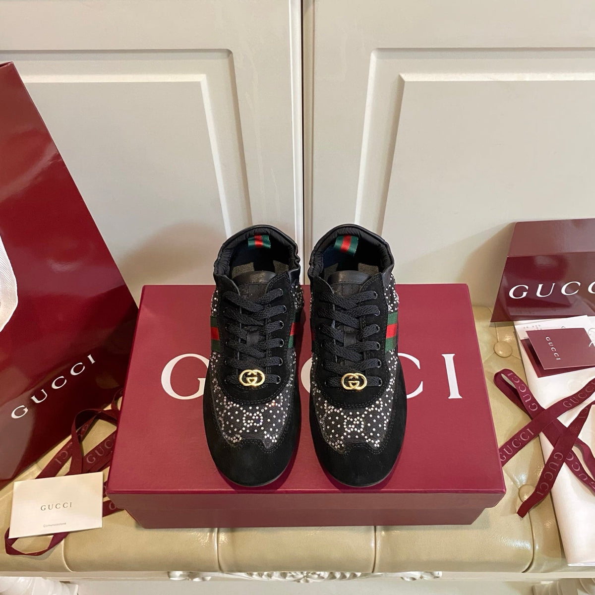 G-Sneakers