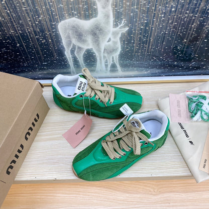 M-Sneakers