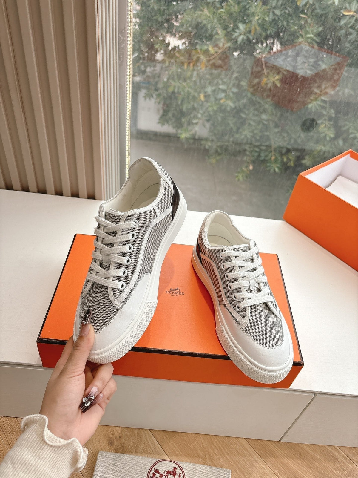 A-Sneakers