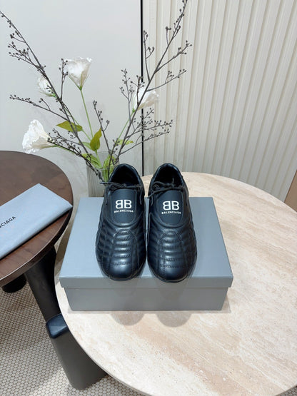 B-Sneakers