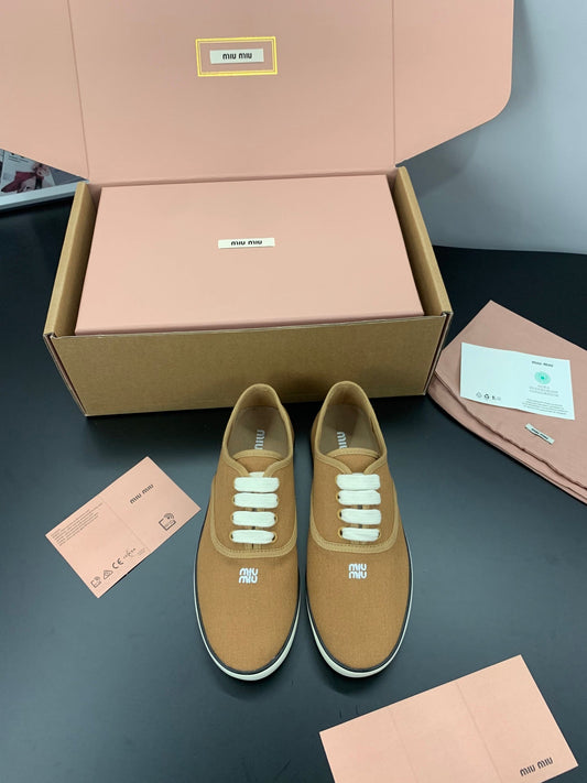 M-Sneakers