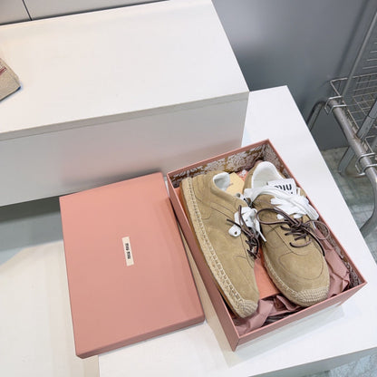 M-Sneakers