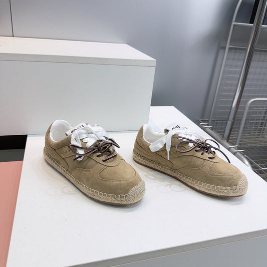 M-Sneakers