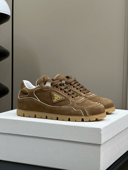 P-Sneakers
