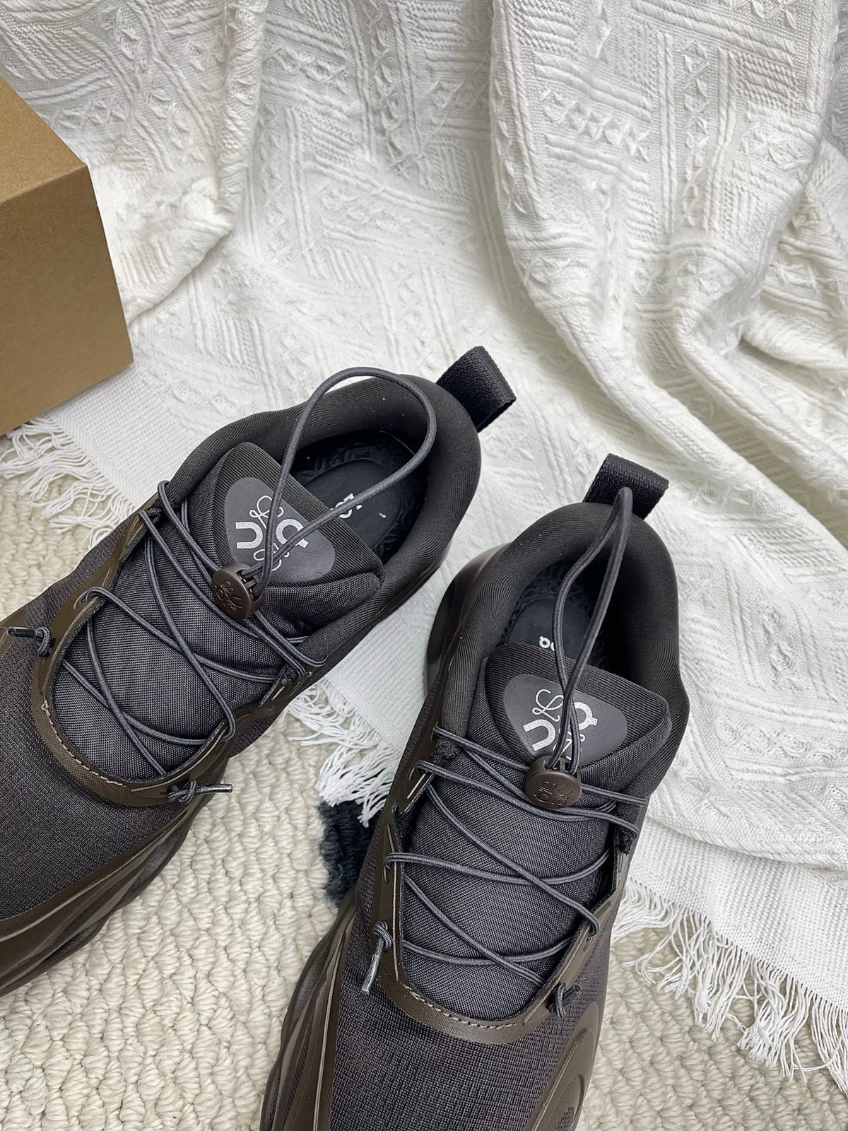 L2-Sneakers