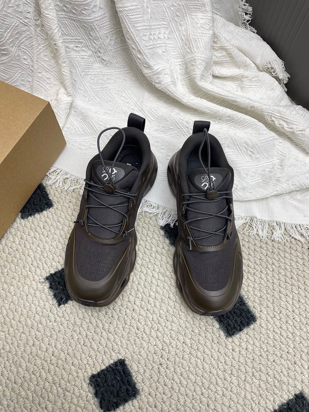 L2-Sneakers