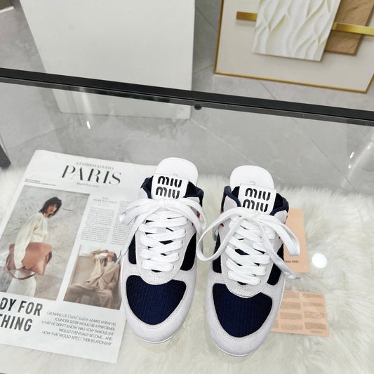 M-Sneakers