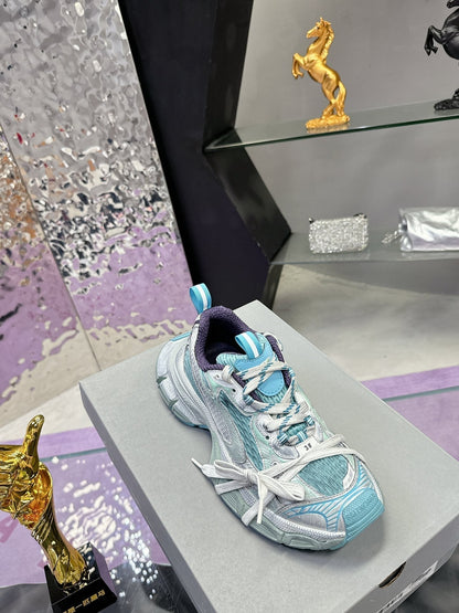 B-Sneakers