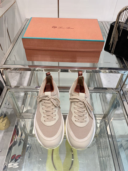 L-Sneakers