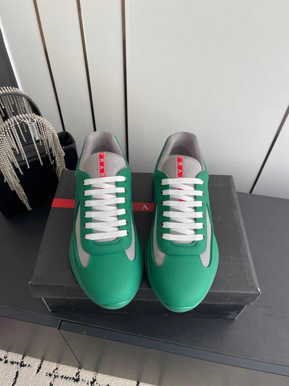 P-Sneakers