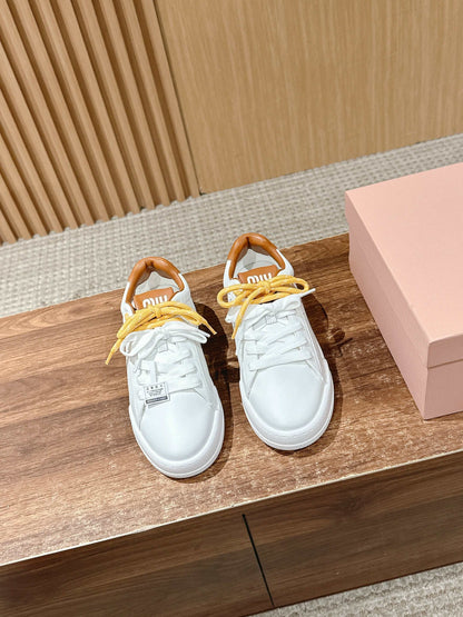 M-Sneakers