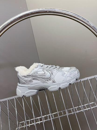D-Sneakers