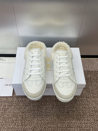 D-Sneakers
