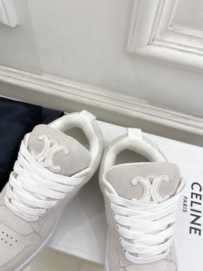 S-Sneakers