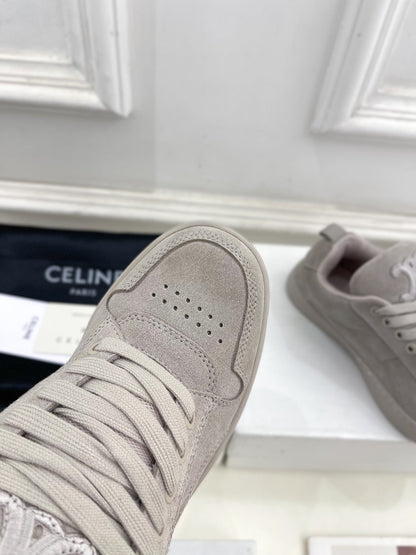 S-Sneakers