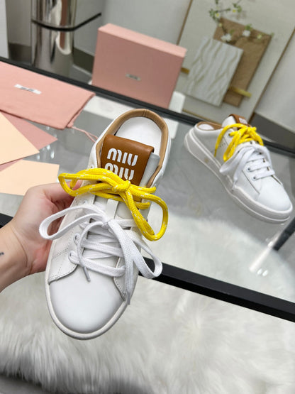 M-Sneakers