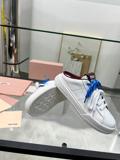 M-Sneakers